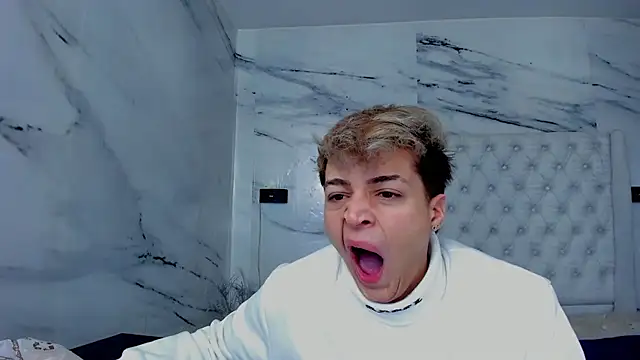 Ari and Storm online show from 09/13/25, 01:33