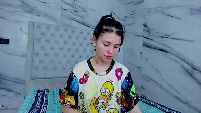 Ari and Storm online show from 10/09/25, 02:37