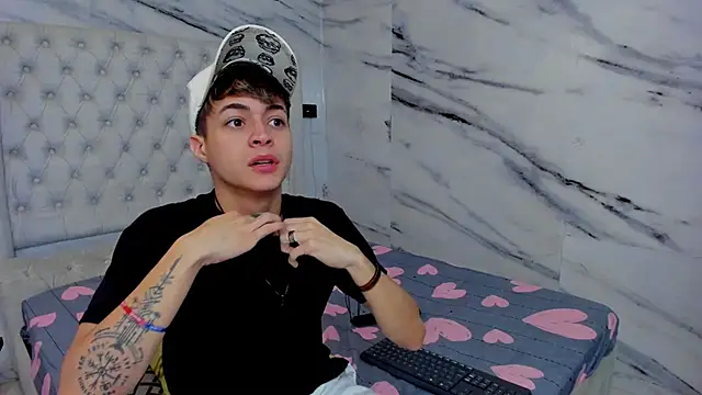 Ari and Storm online show from 12/16/25, 02:11