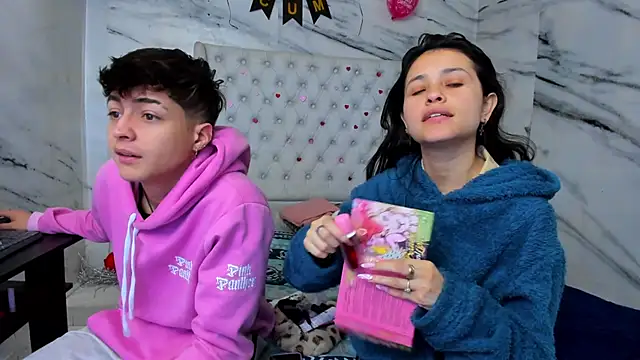 Ari and Storm online show from 04/13/26, 02:33