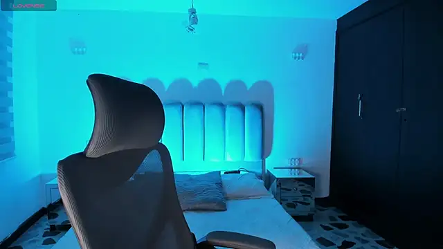 LiamDeep online show from 09/17/25, 04:14