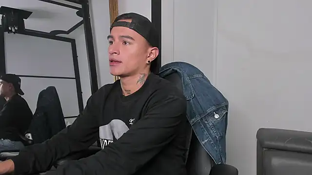 LiamDeep online show from 09/30/25, 04:56