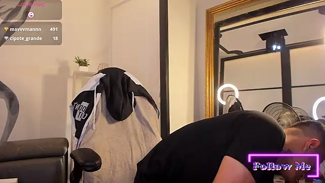 LiamDeep online show from 11/30/25, 03:49