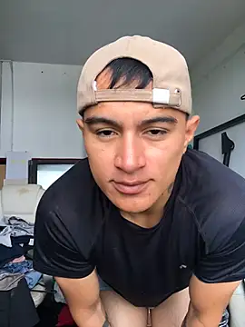 LiamDeep online show from 05/16/26, 02:27