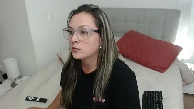 sophie lopez1 online show from 09/13/25, 04:23