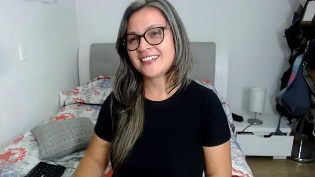 sophie lopez1 online show from 02/04/26, 01:33