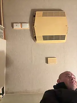 Pepe86-urgia online show from 10/19/25, 02:56