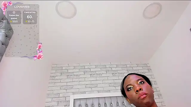 Snapshot of AmiraMorgan chatting on 09/22/25, 01:46 AmiraMorgan online show from 09/22/25, 01:46