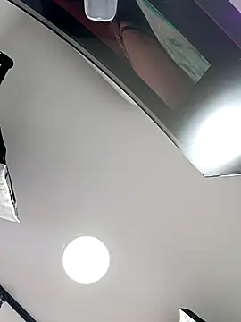 Snapshot of AmiraMorgan chatting on 09/28/25, 03:23 AmiraMorgan online show from 09/28/25, 03:23