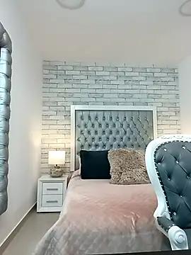 Snapshot of AmiraMorgan chatting on 09/29/25, 03:11 AmiraMorgan online show from 09/29/25, 03:11