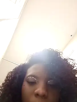 Snapshot of AmiraMorgan chatting on 10/06/25, 02:31 AmiraMorgan online show from 10/06/25, 02:31