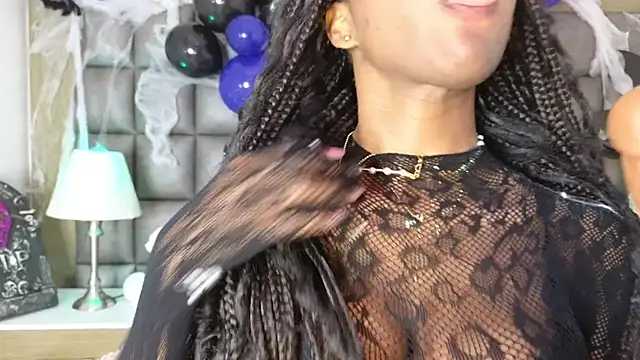 Snapshot of AmiraMorgan chatting on 11/01/25, 05:15 AmiraMorgan online show from 11/01/25, 05:15