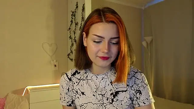 PurrrBerry online show from 09/15/25, 03:28