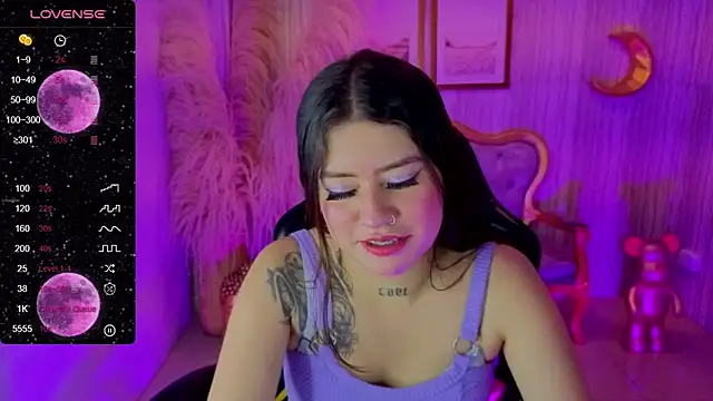 ivy lodge s online show from 10/17/25, 08:22