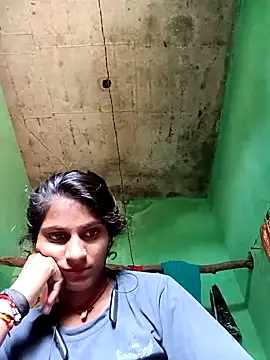 Snapshot of Jyoti_thakurr chatting on 09/16/25, 09:10 Jyoti thakurr online show from 09/16/25, 09:10