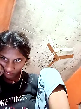 Snapshot of Jyoti_thakurr chatting on 10/07/25, 08:50 Jyoti thakurr online show from 10/07/25, 08:50