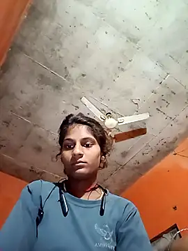 Snapshot of Jyoti_thakurr chatting on 10/08/25, 09:12 Jyoti thakurr online show from 10/08/25, 09:12