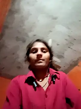 Snapshot of Jyoti_thakurr chatting on 10/30/25, 10:49 Jyoti thakurr online show from 10/30/25, 10:49