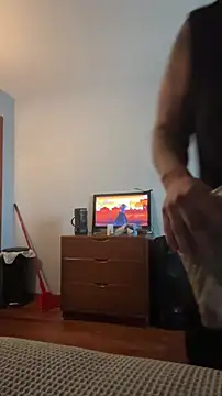 Snapshot of Lunablu13 chatting on 01/06/26, 06:33 Lunablu13 online show from 01/06/26, 06:33