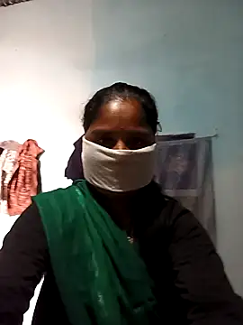 Sheema tyagi online show from 12/05/25, 09:18