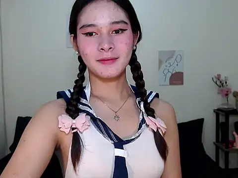 Snapshot of sassymimi69 chatting on 09/15/25, 03:28 sassymimi69 online show from 09/15/25, 03:28