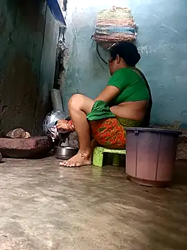 Snapshot of gulapi-gulistan180 chatting on 09/24/25, 06:28 gulapi-gulistan180 online show from 09/24/25, 06:28