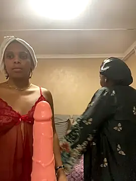 Snapshot of 031bubbles chatting on 12/22/25, 08:39 031bubbles online show from 12/22/25, 08:39