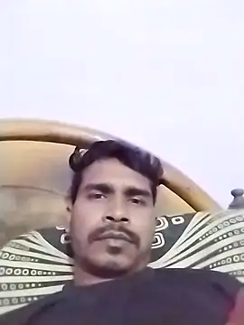 Snapshot of anurag-tyagi chatting on 11/20/25, 07:46 anurag-tyagi online show from 11/20/25, 07:46