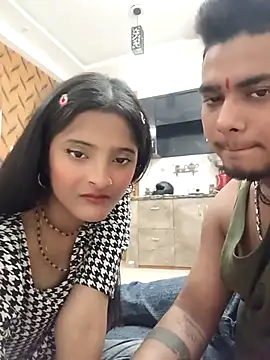 romantic couple1 online show from 02/19/26, 01:56