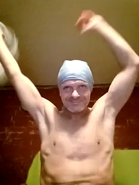 Snapshot of Kuba_Gd chatting on 10/18/25, 03:24 Kuba Gd online show from 10/18/25, 03:24