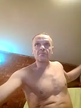 Snapshot of Kuba_Gd chatting on 12/19/25, 04:52 Kuba Gd online show from 12/19/25, 04:52