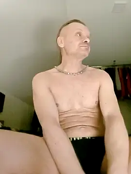 Snapshot of Kuba_Gd chatting on 02/10/26, 04:33 Kuba Gd online show from 02/10/26, 04:33