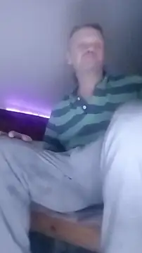 Kuba Gd online show from 04/21/26, 04:19