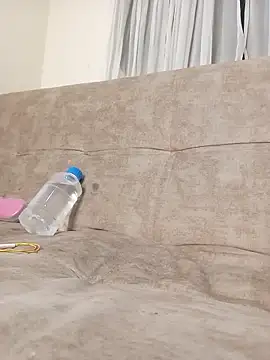 Marian Zeller online show from 10/20/25, 09:10