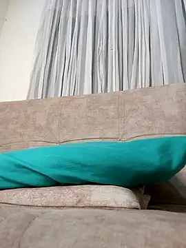 Marian Zeller online show from 12/16/25, 09:14