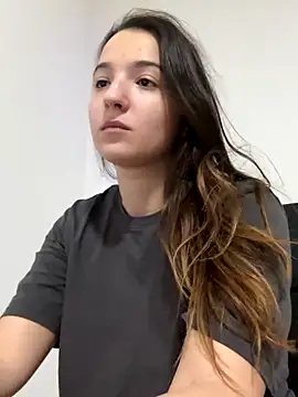 Snapshot of MissMay chatting on 10/19/25, 03:01 MissMay online show from 10/19/25, 03:01