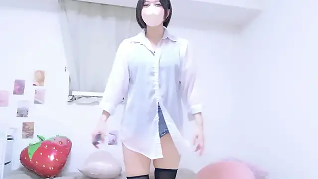 Hinata Sun online show from 04/23/26, 12:04