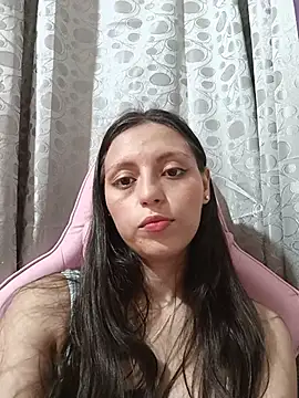 Lahila  online show from 06/30/26, 04:08