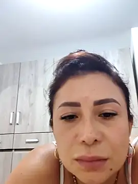 mia mancinii online show from 04/14/26, 02:12