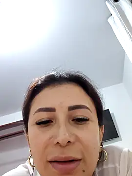 Snapshot of mia_mancinii chatting on 04/30/26, 04:02 mia mancinii online show from 04/30/26, 04:02