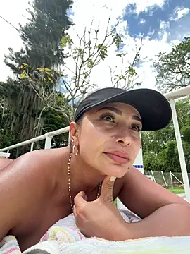 mia mancinii online show from 06/14/26, 06:32
