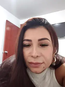 mia mancinii online show from 06/27/26, 01:43