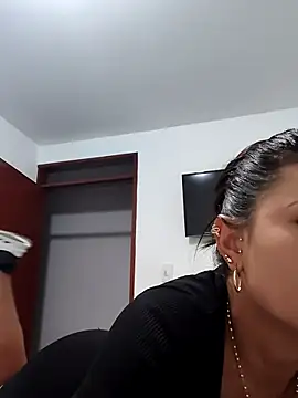 mia mancinii online show from 07/07/26, 01:30