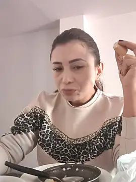 mia mancinii online show from 07/21/26, 03:25