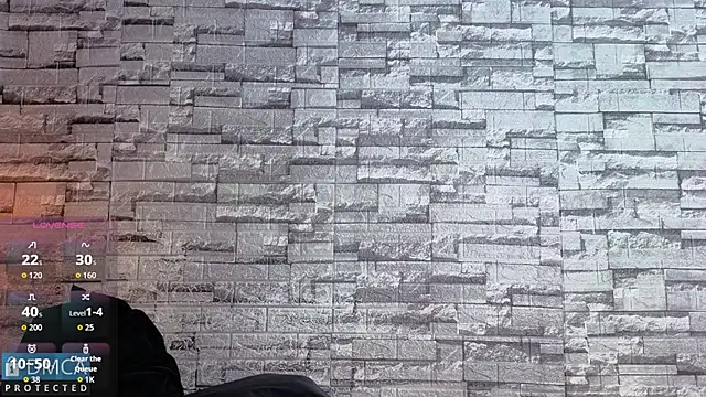 Kiara Zahiri   online show from 12/04/25, 10:46