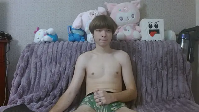 Snapshot of hilt_on_ chatting on 10/21/25, 07:20 hilt on online show from 10/21/25, 07:20