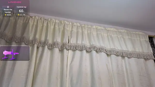 Snapshot of mariangellive chatting on 10/13/25, 05:29 mariangellive online show from 10/13/25, 05:29