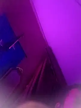 Snapshot of tonder69 chatting on 11/02/25, 05:54 tonder69 online show from 11/02/25, 05:54