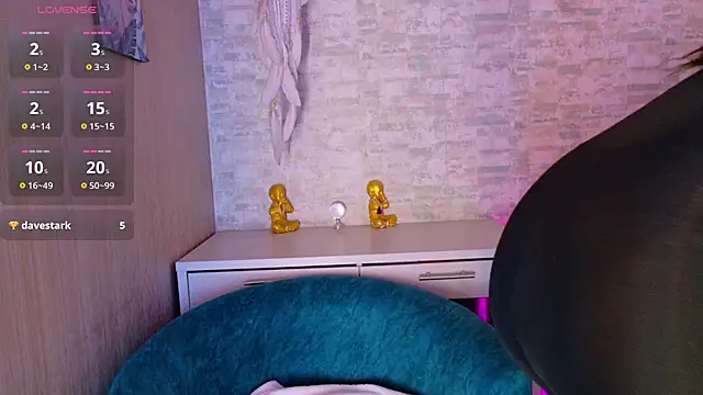 stefannyrivas online show from 10/03/25, 07:33