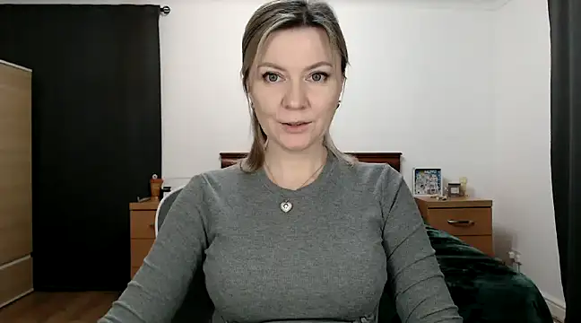 ParadiseAlina online show from 01/11/25, 08:10